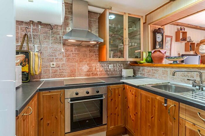 Casas en venta y pisos alquiler - 3