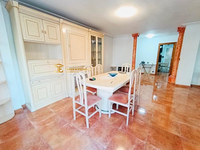 Casas en venta y pisos alquiler - 2