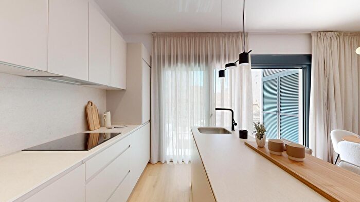 Casas en venta y pisos alquiler - 2