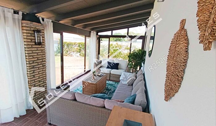 Casas en venta y pisos alquiler - 1