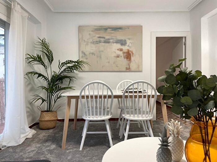 Piso en venta en Rascanya, Torrefiel de 3 habitaciones