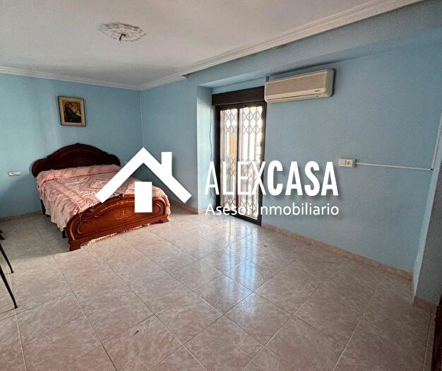 Casas en venta y pisos alquiler - 2