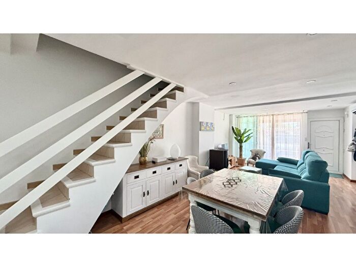 Casas en venta y pisos alquiler - 1