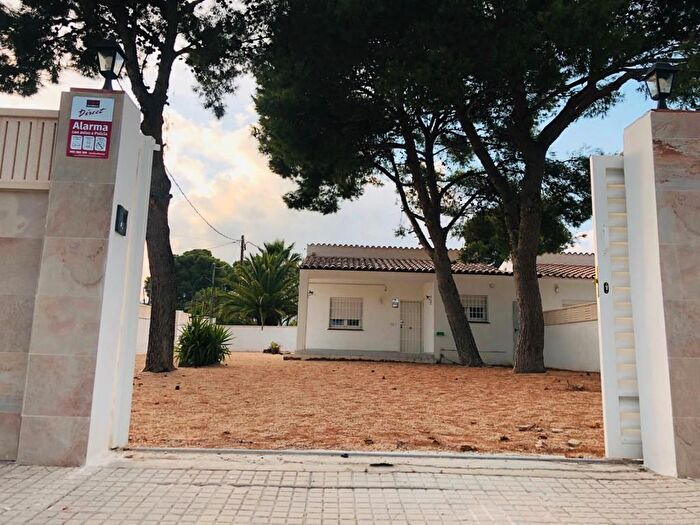 Casas en venta y pisos alquiler - 1
