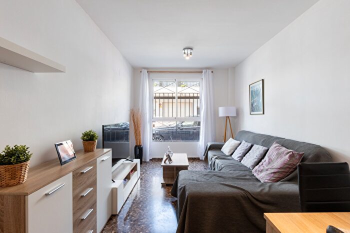 Piso en venta en Alginet, Valencia de 3 habitaciones