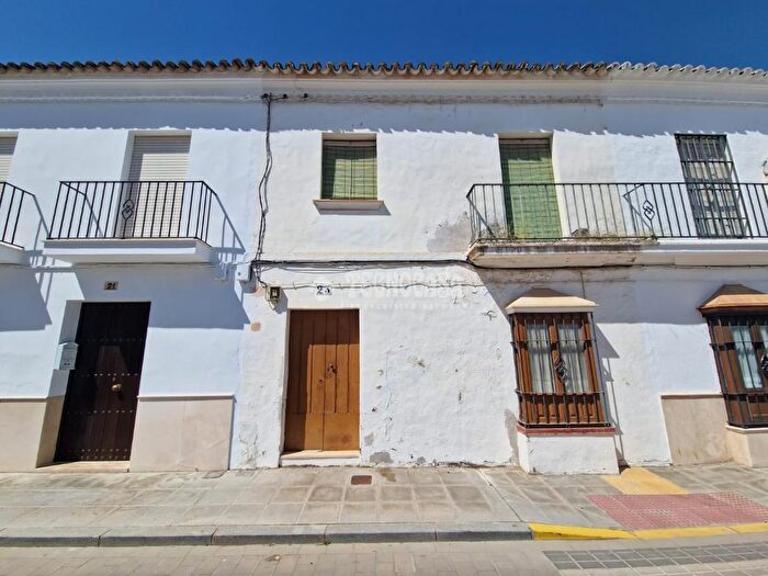 Casa en venta en Osuna, Sevilla de 4 habitaciones