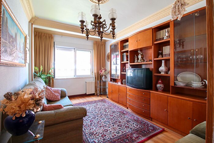 Casas en venta y pisos alquiler - 1
