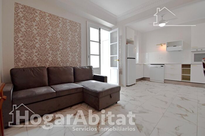 Casas en venta y pisos alquiler - 1