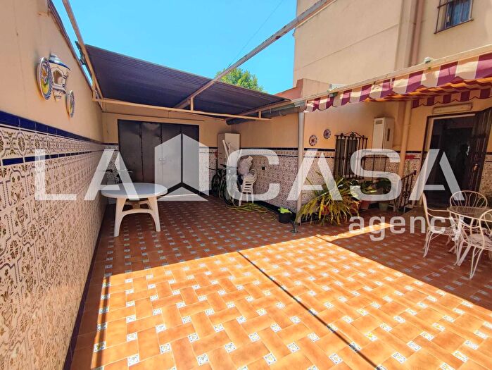 Casas en venta y pisos alquiler - 1