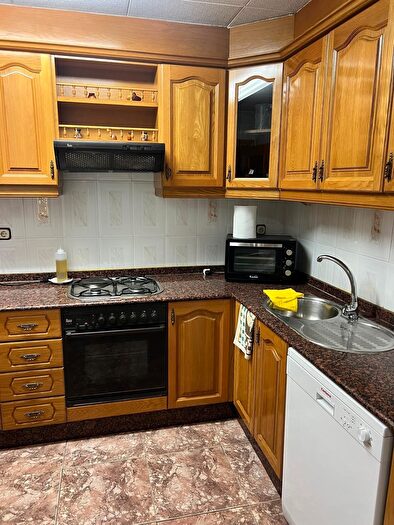 Casas en venta y pisos alquiler - 3