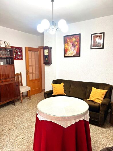 Casas en venta y pisos alquiler - 2