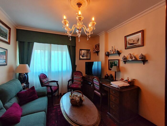 Casas en venta y pisos alquiler - 3