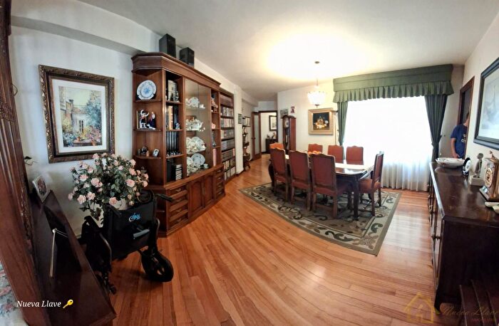 Casas en venta y pisos alquiler - 2