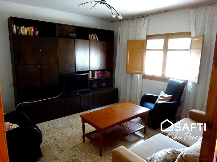 Casas en venta y pisos alquiler - 2