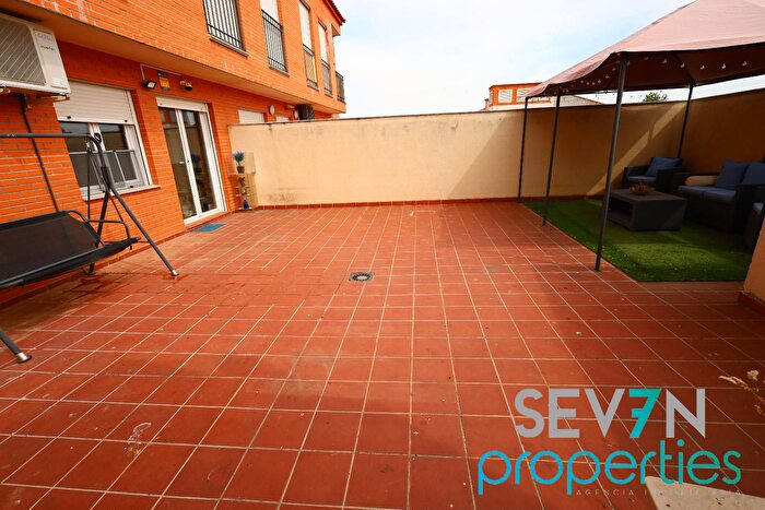 Casas en venta y pisos alquiler - 3
