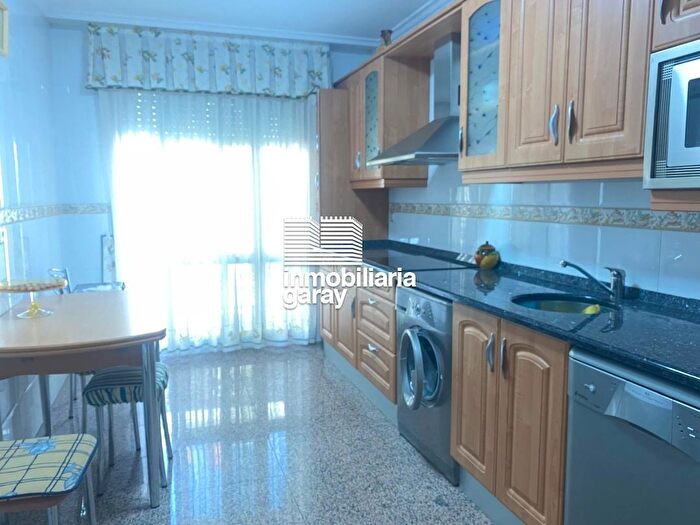 Casas en venta y pisos alquiler - 1