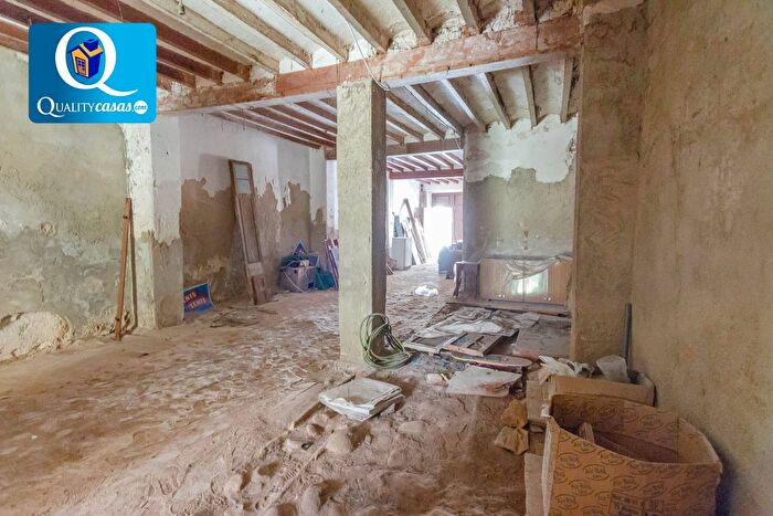Casas en venta y pisos alquiler - 3