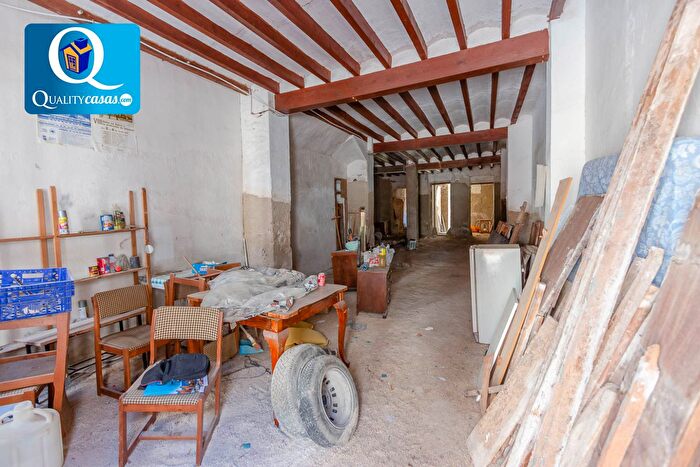 Casas en venta y pisos alquiler - 1