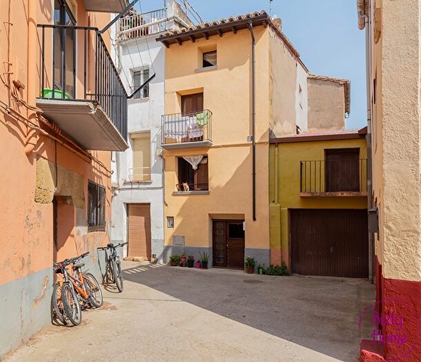 Casa en venta en Ayerbe, Huesca de 3 habitaciones