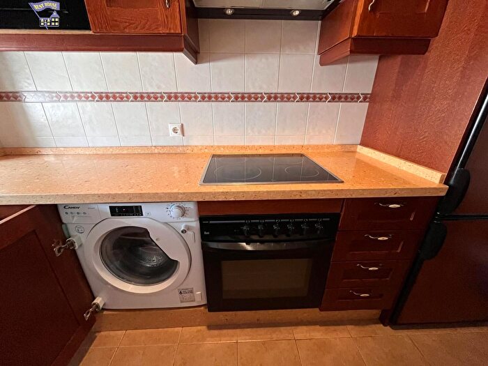 Casas en venta y pisos alquiler - 2