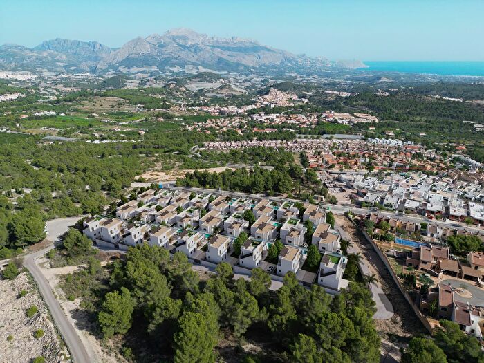 Casas en venta y pisos alquiler - 2