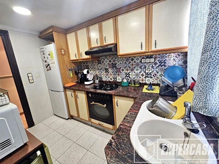 Casas en venta y pisos alquiler - 3