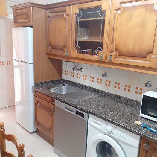 Casas en venta y pisos alquiler - 3