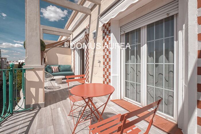 Casas en venta y pisos alquiler - 3