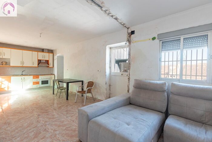Casas en venta y pisos alquiler - 2