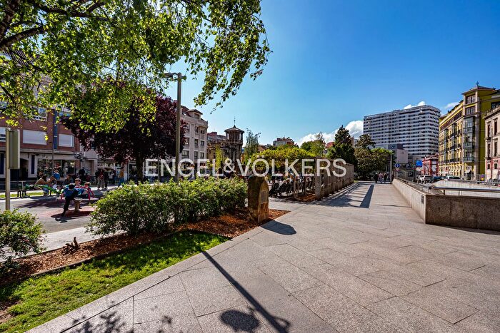 Casas en venta y pisos alquiler - 2