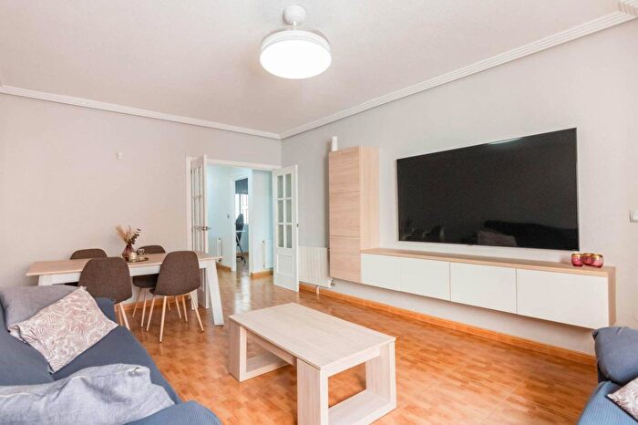 Casas en venta y pisos alquiler - 2