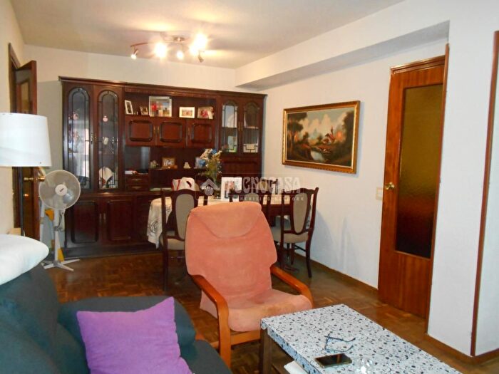 Casas en venta y pisos alquiler - 1