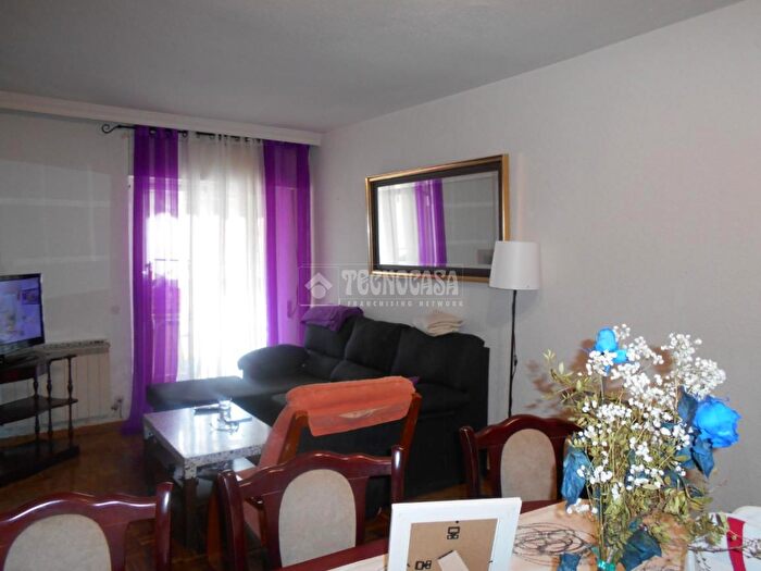 Casas en venta y pisos alquiler - 2