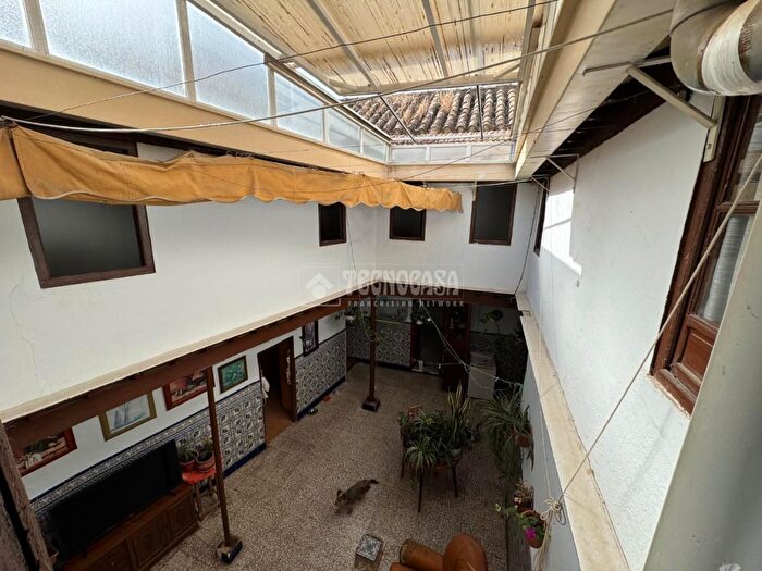 Casas en venta y pisos alquiler - 3