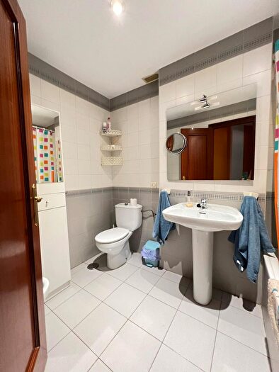 Casas en venta y pisos alquiler - 2