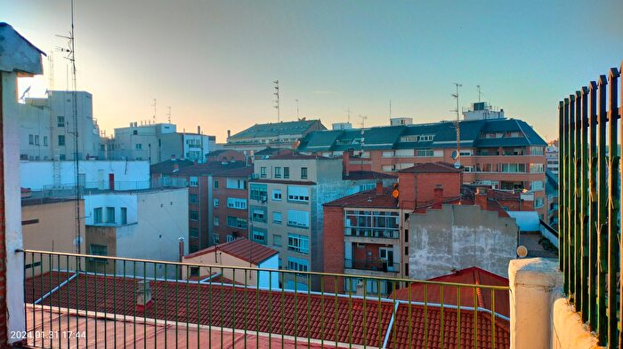 Casas en venta y pisos alquiler - 2