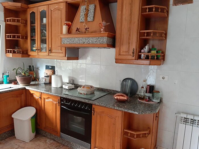 Casas en venta y pisos alquiler - 3