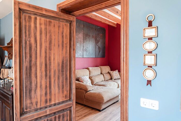 Casas en venta y pisos alquiler - 2