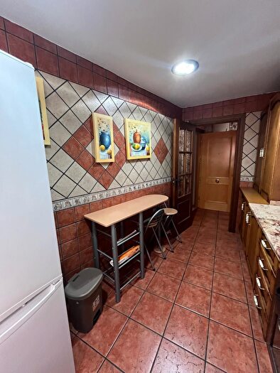 Casas en venta y pisos alquiler - 2