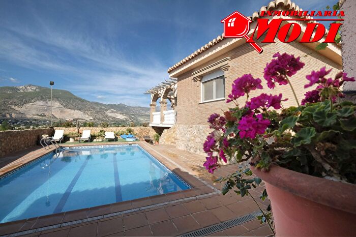 Casa en venta en Padul, Granada de 7 habitaciones