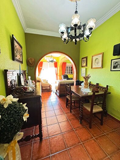 Casas en venta y pisos alquiler - 2