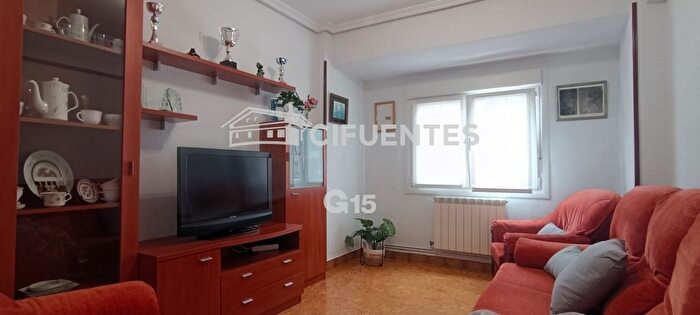 Casas en venta y pisos alquiler - 1