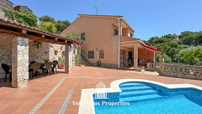 Casa en venta en Aiguaviva Parc, Vidreres de 6 habitaciones