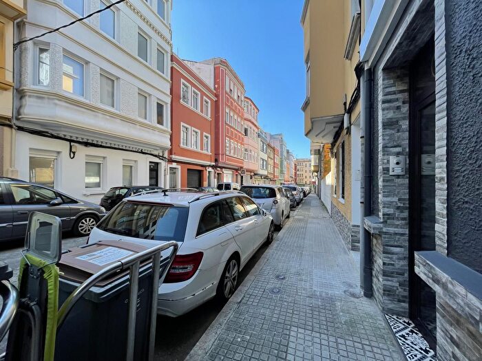 Casas en venta y pisos alquiler - 3