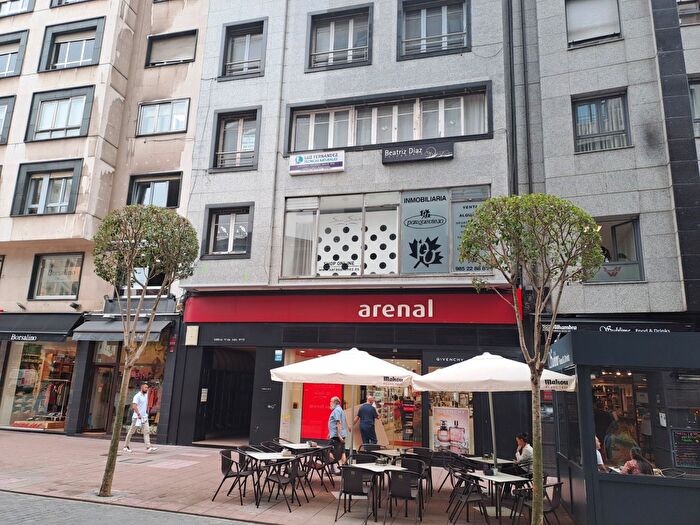 Piso en venta en Centro Casco Histórico, Salesas Foncalada Campoamor de 3 habitaciones