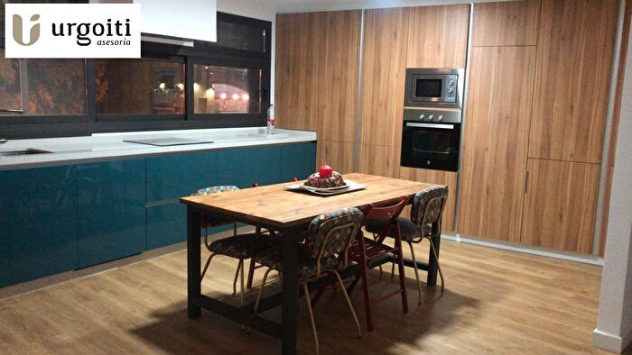 Casas en venta y pisos alquiler - 3