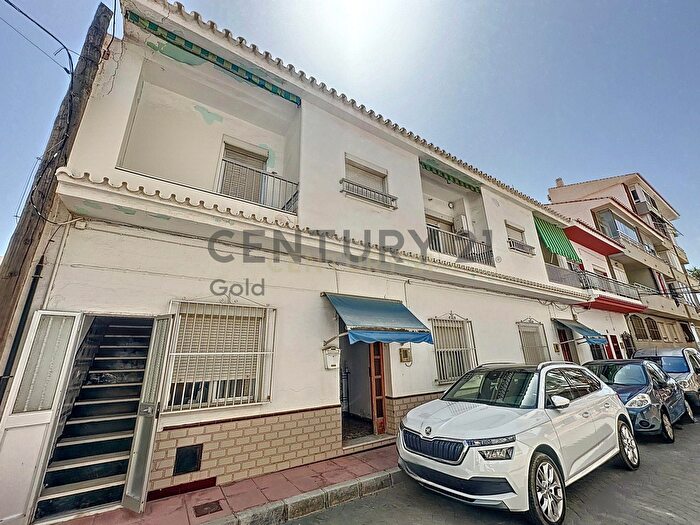 Casa en venta en Centro Internacional, Torrox de 15 habitaciones