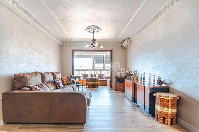Casas en venta y pisos alquiler - 1