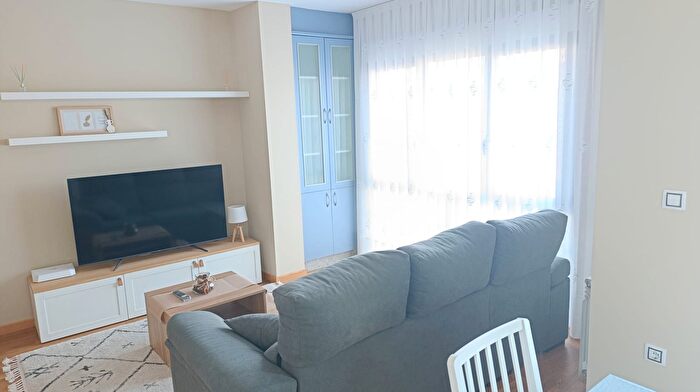 Casas en venta y pisos alquiler - 3