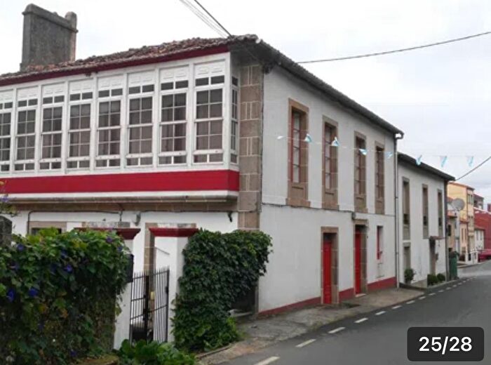 Casa en venta en Noia, A Coruña de 6 habitaciones